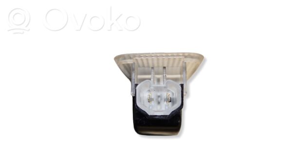 rrr-part-1363-a3edbd2d100934d446219d5c66b51735 Toyota Avensis T250 Other interior light