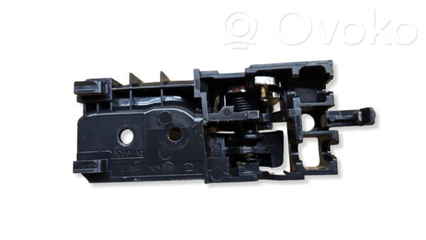 rrr-part-1365-ffe15db85ddc2bf9fc6a4360809f9109 Toyota Avensis T250 Rear door interior handle