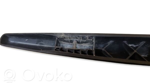 Volvo XC60 Rear wiper blade arm