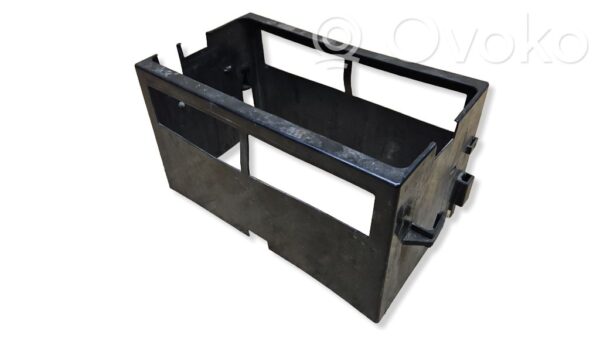 Lexus IS 220D-250-350 Battery box tray cover/lid