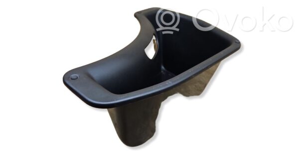 Jeep Grand Cherokee Glove box in trunk