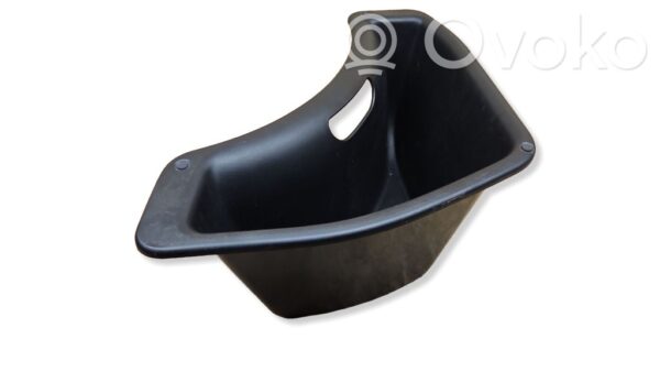 Jeep Grand Cherokee Glove box in trunk