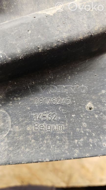 Volvo XC60 Rear bumper mounting bracket