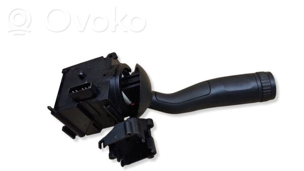 Volkswagen Touareg I Wiper switch