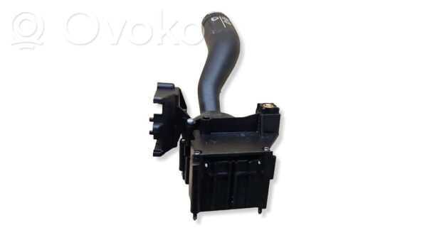 Volkswagen Touareg I Wiper switch