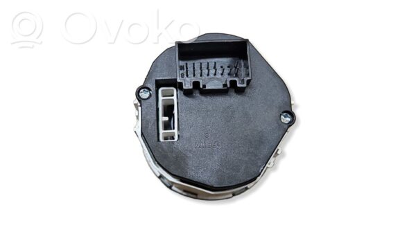 Volkswagen Touareg I Suspension ride height/mode switch