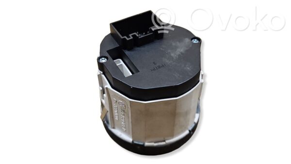 Volkswagen Touareg I Suspension ride height/mode switch