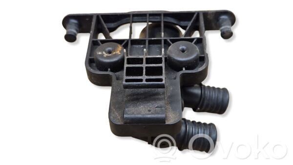 BMW 5 E60 E61 Coolant heater control valve