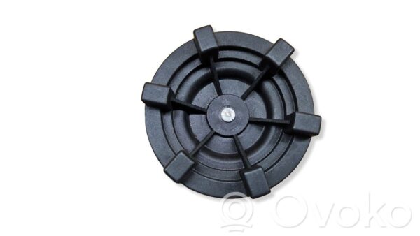 rrr-part-151-e66e2696162485989ed9e2e3c98f6910-1 Volvo XC60 Tool box