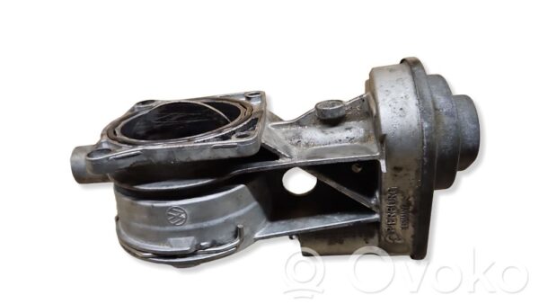 Volkswagen Touareg I Throttle valve