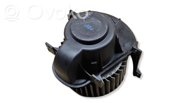 Volkswagen Touareg I Heater fan/blower