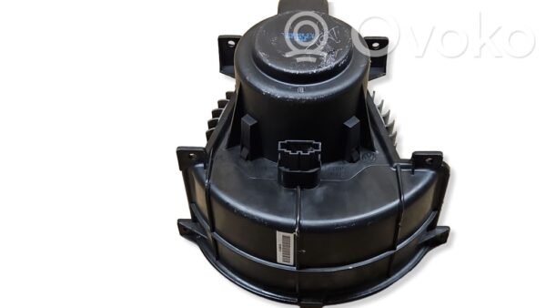 Volkswagen Touareg I Heater fan/blower