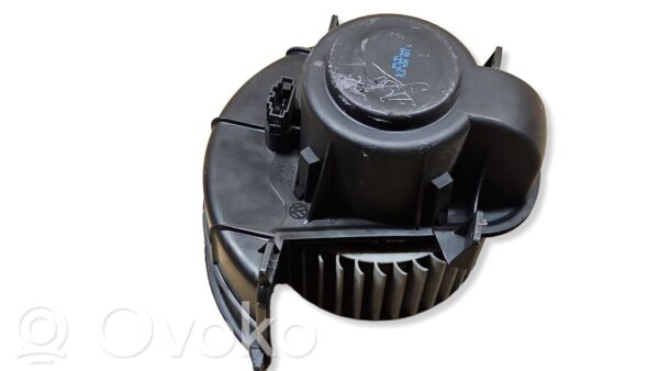 Volkswagen Touareg I Heater fan/blower