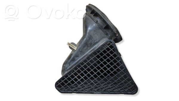Volkswagen Touareg I Air intake duct part