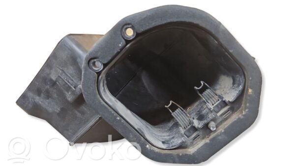 Volkswagen Touareg I Air intake duct part