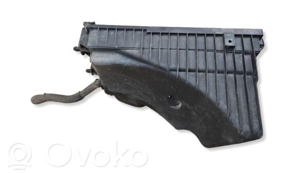 rrr-part-1541-0976f57cb618b910f24f8182fcffb02f Volkswagen Touareg I Air filter box