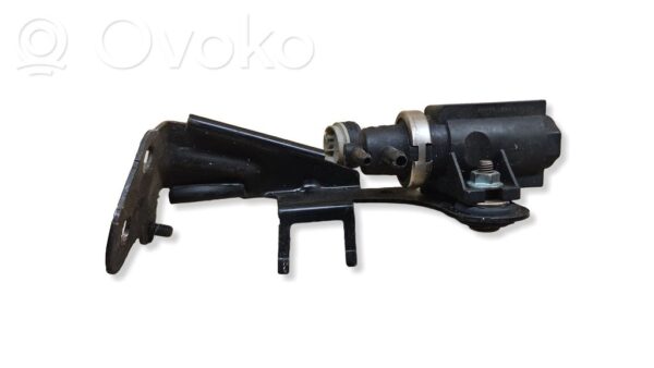Volkswagen Touareg I Turbo solenoid valve