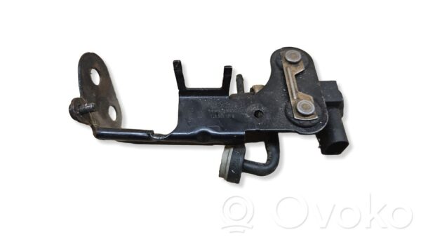 Volkswagen Touareg I Turbo solenoid valve