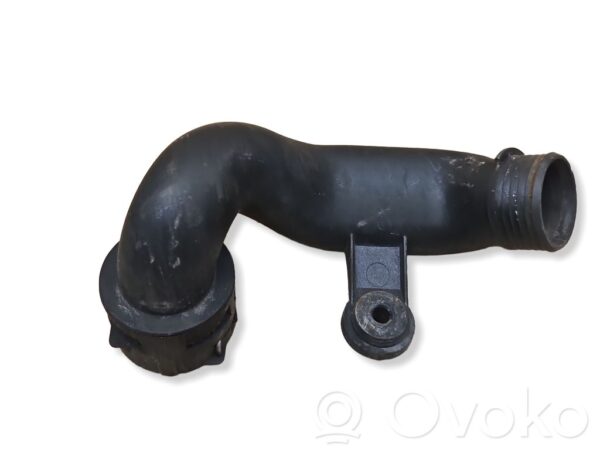 Volkswagen Touareg I Engine coolant pipe/hose