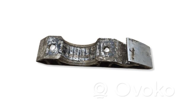 Volkswagen Touareg I Sway bar bush bracket, front