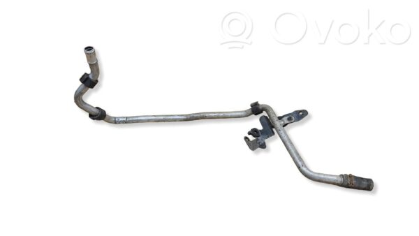 Volkswagen Touareg I Engine coolant pipe/hose