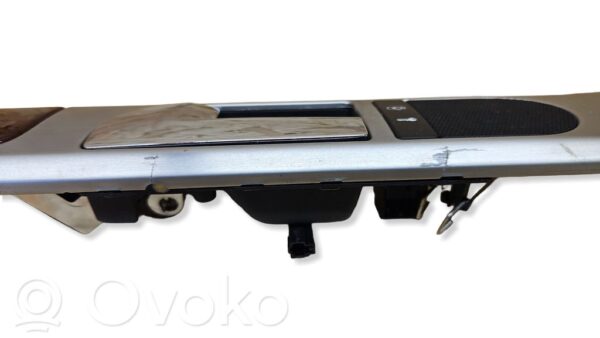 Volkswagen Touareg I Front door interior handle
