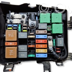 rrr-part-16-23ebb74f01abb1d09feafd75f3891507-1 Citroen Berlingo Fuse box set
