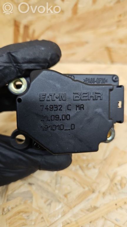 rrr-part-167-b73349f0f45c70b0fa079a7f0ebc9b5a-1 Volvo S60 Air flap motor/actuator