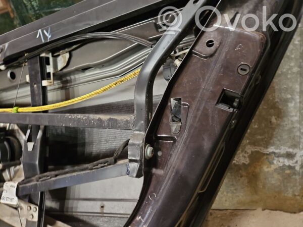 Audi A6 S6 C5 4B Tagumine uks