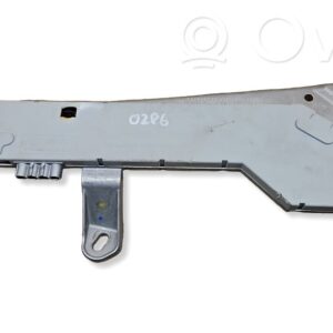 rrr-part-17-823ec84a6c18fae49cd9f9f6531eafc4-1 Mercedes-Benz CLS C219 Antenni võimendi