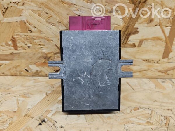 BMW 3 E90 E91 Fuel injection pump control unit/module