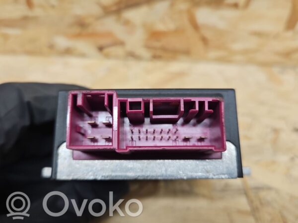 BMW 3 E90 E91 Fuel injection pump control unit/module