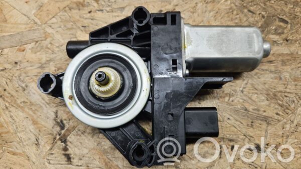 rrr-part-1734-4d4a78d0e97b13ff9cb3f7bc526d1545 Jeep Grand Cherokee Front door window regulator motor