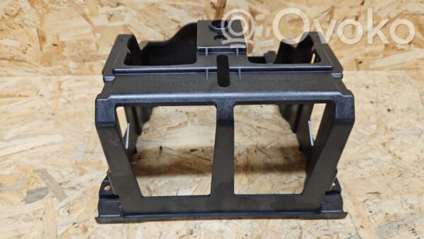 rrr-part-1769-0d89d37a3152f89377b02cf3bb7c09e1 Ford Galaxy Navigation GPS unit bracket/holder