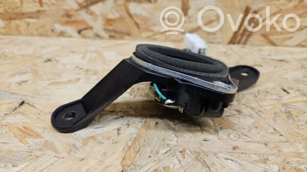 Lexus IS 220D-250-350 Front door speaker