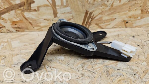 rrr-part-1797-3f013940cd291eeab19fb6c28e7b09f6 Lexus IS 220D-250-350 Front door speaker