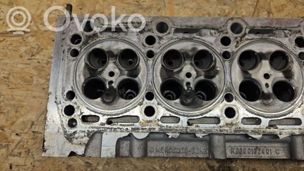 Mercedes-Benz S W221 Engine head