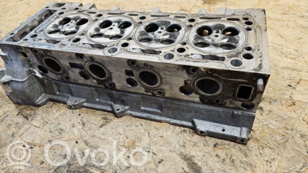 Mercedes-Benz S W221 Engine head