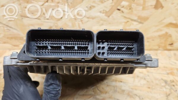 Mercedes-Benz S W221 Mootori aju ECU