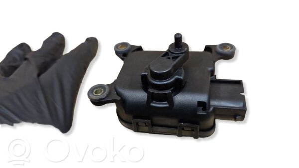 Audi A6 S6 C5 4B Air flap motor/actuator