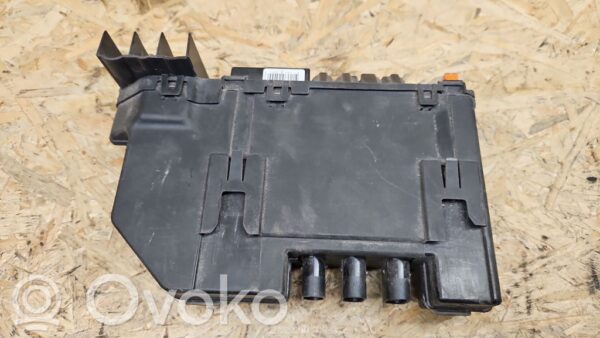 rrr-part-1833-1fdf31db5c5b3f4a553dac450bd48bfc Mercedes-Benz S W221 Fuse module