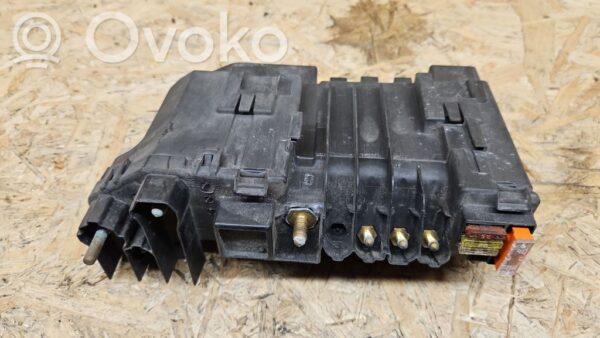 rrr-part-1833-906d7d1cb6a4858a5a235bacac32a537 Mercedes-Benz S W221 Fuse module