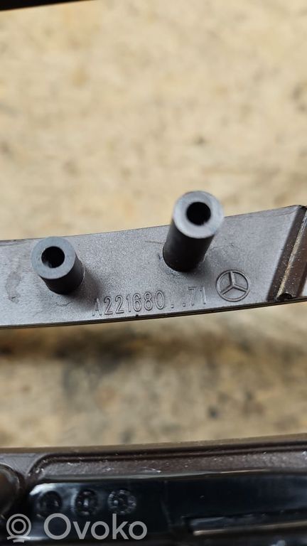 rrr-part-1840-56301b500a2826c885b25a791f79f282 Mercedes-Benz S W221 Dashboard glove box trim