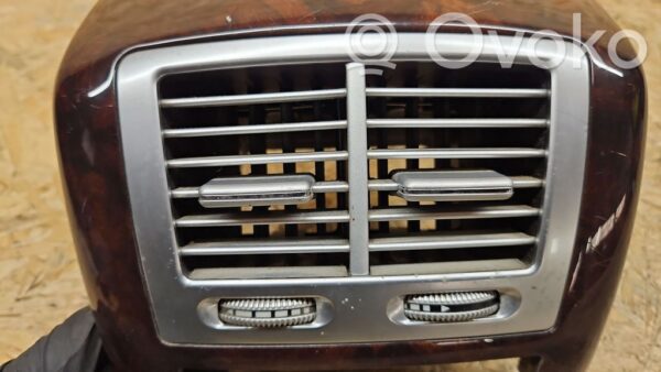 rrr-part-1853-112e182ed6a22907d783cf2ef09ada0b Mercedes-Benz S W221 Tagumine õhutusvõre