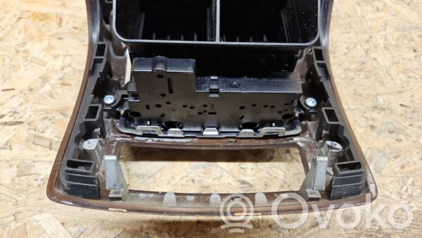 rrr-part-1853-199c877fa5da4889ddb0912ea3823b07 Mercedes-Benz S W221 Tagumine õhutusvõre