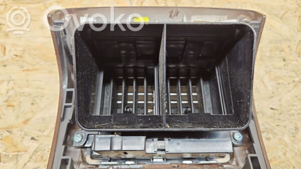 rrr-part-1853-b33ff38b97d96717e717de0de7b6b2a3 Mercedes-Benz S W221 Tagumine õhutusvõre