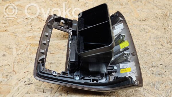 rrr-part-1853-fdf896dd4af88f264cbc030bc3ecfed4 Mercedes-Benz S W221 Tagumine õhutusvõre