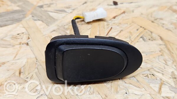 rrr-part-1855-96503e3d8f77777ced7a268b5eeca0ad Mercedes-Benz S W221 Steering wheel buttons/switches