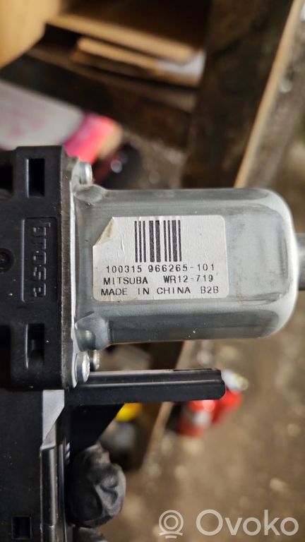 Volvo XC60 Rear door window regulator motor