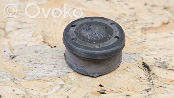 rrr-part-1922-acfc7e757a6170f1d485c5803ffeec86 Mercedes-Benz S W221 Radiator mount bracket